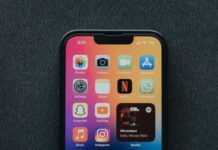how to close apps on iphone 13